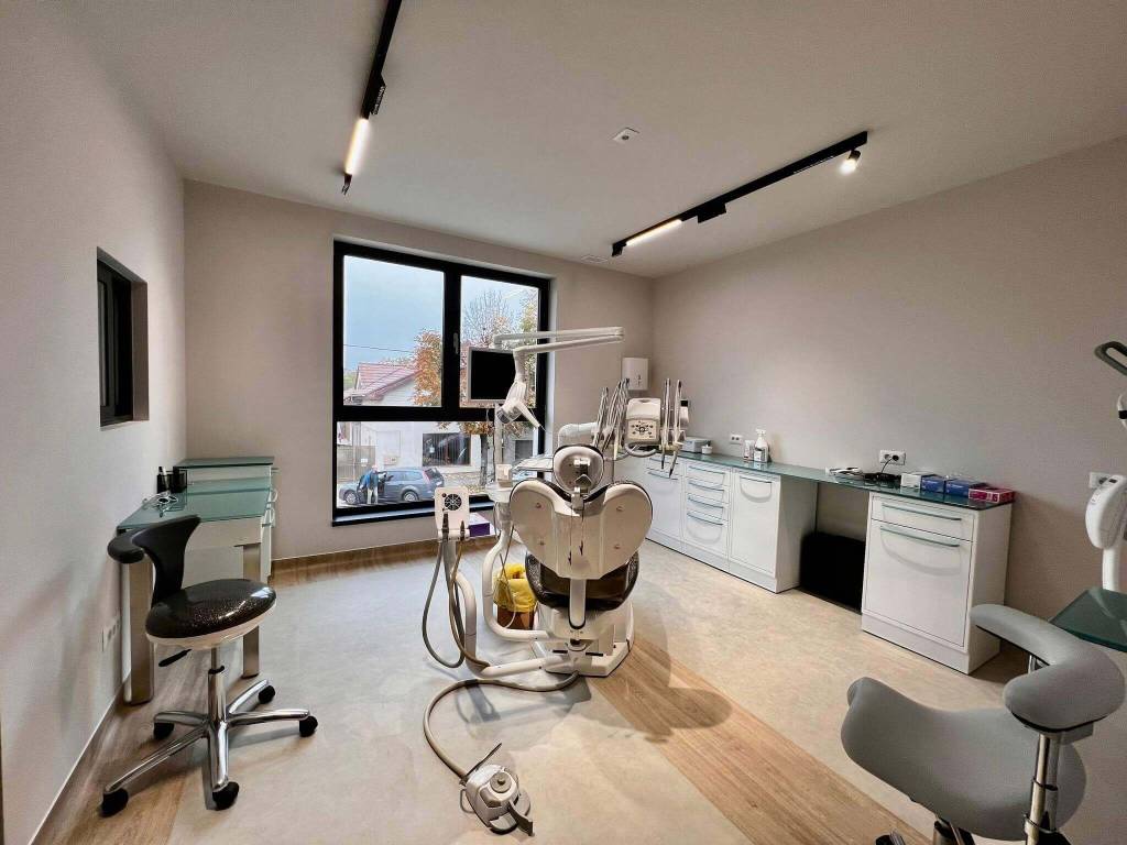 Cabinet stomatologic 1